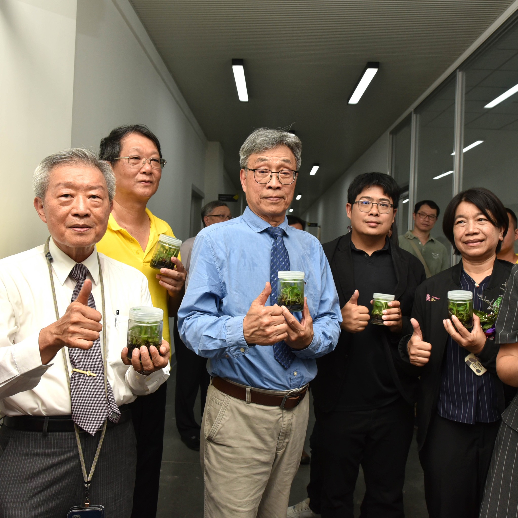 臺灣香蕉產業新里程碑！財團法人台灣香蕉研究所「種苗科研中心」落成啟用，蕉苗年供應量從300萬株增加到500萬株！04