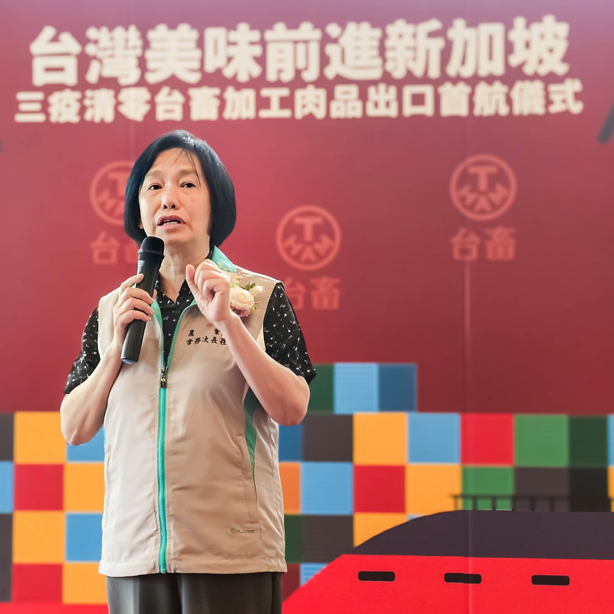 重返三大豬病非疫國後，首批台灣香腸正式外銷新加坡！03